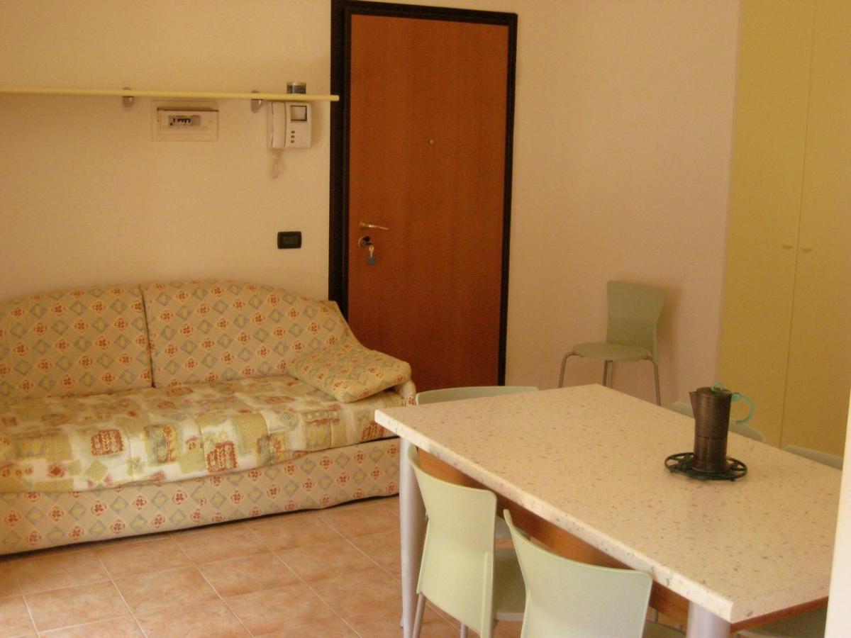 Residence Ipanema - Walterigato Apartments Solo Per Famiglie Lido di Jesolo Exterior photo
